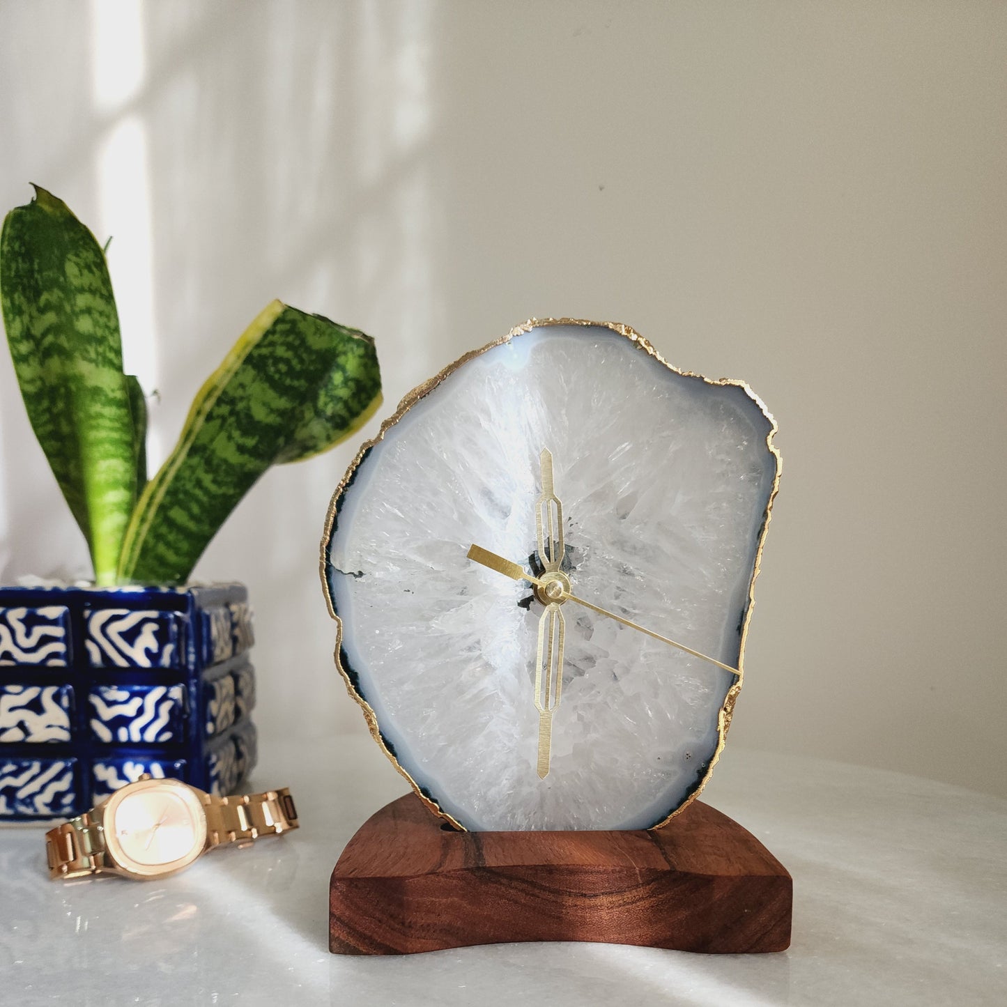 White Gemstone Table clock