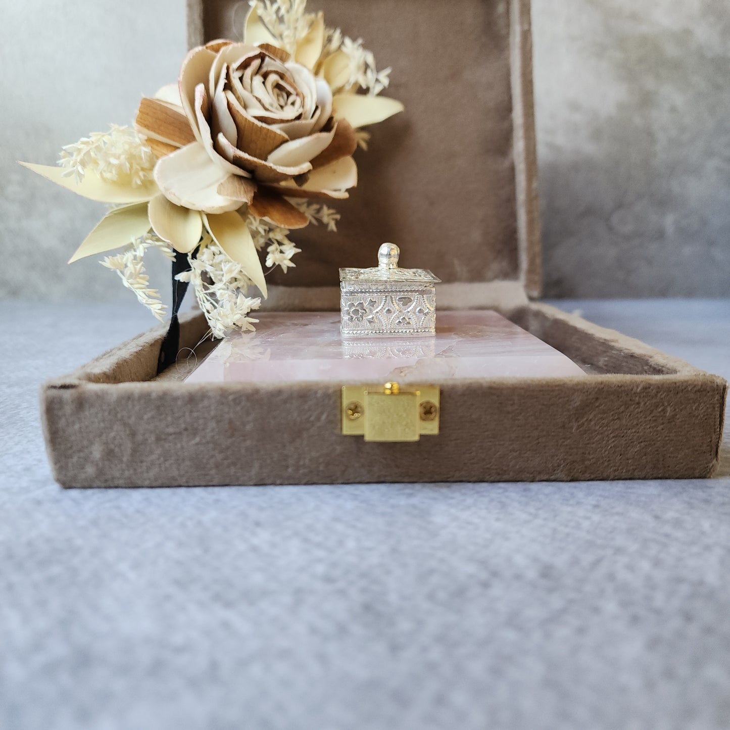 Rose Quartz Square Kesar Set