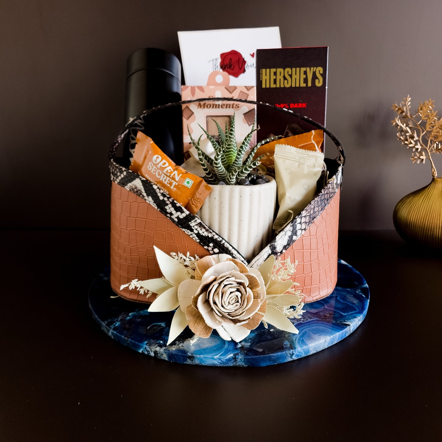 The Aura Hamper