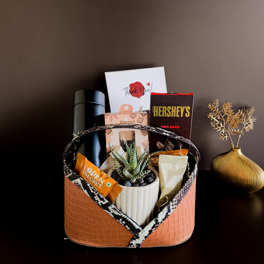 The Aura Hamper