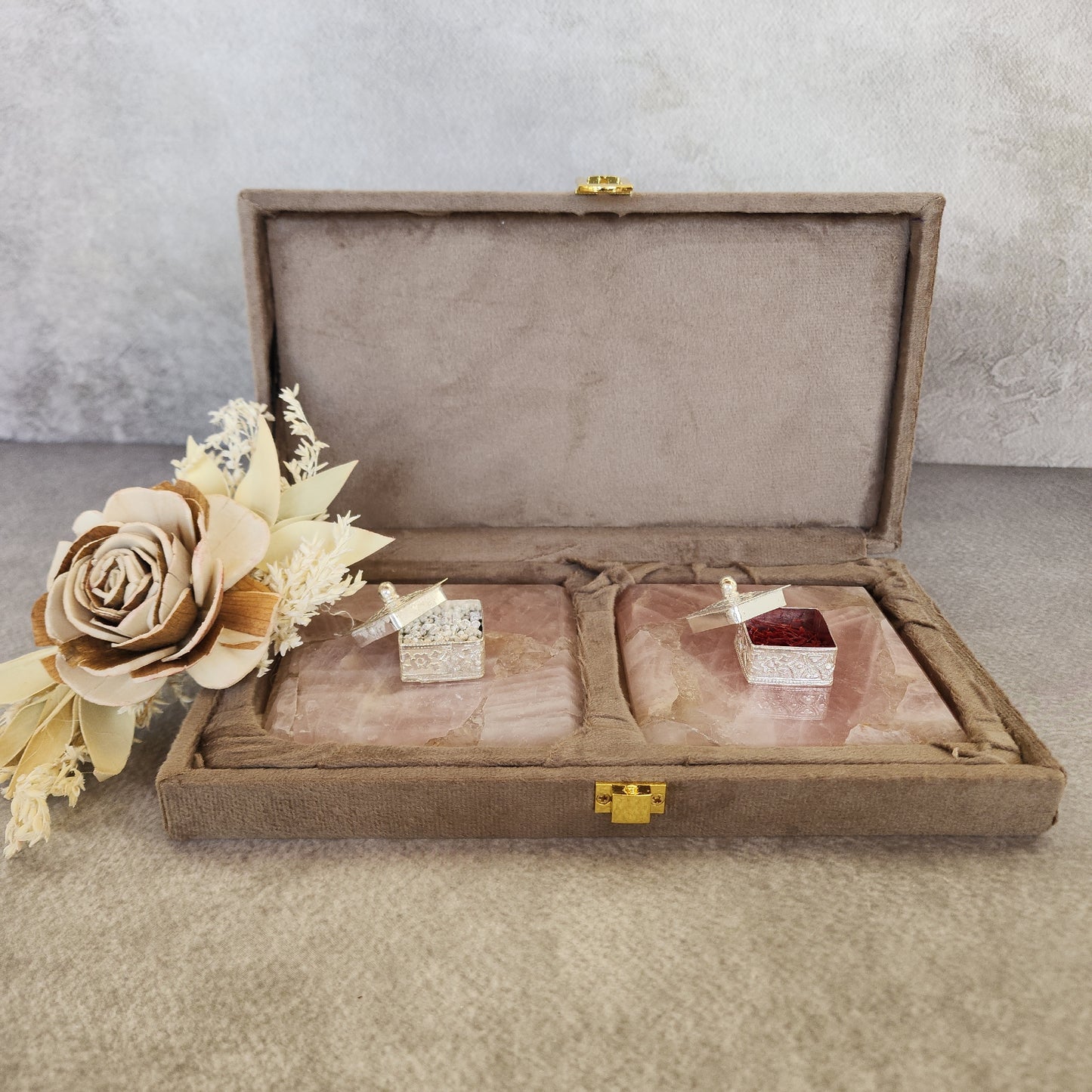 Rose Quartz Kesar Elaichi Luxe Set