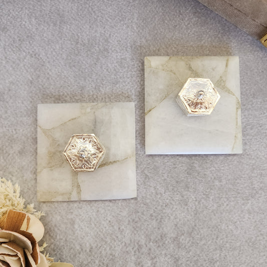 Quartz Hexagonal Kesar Elaichi Set