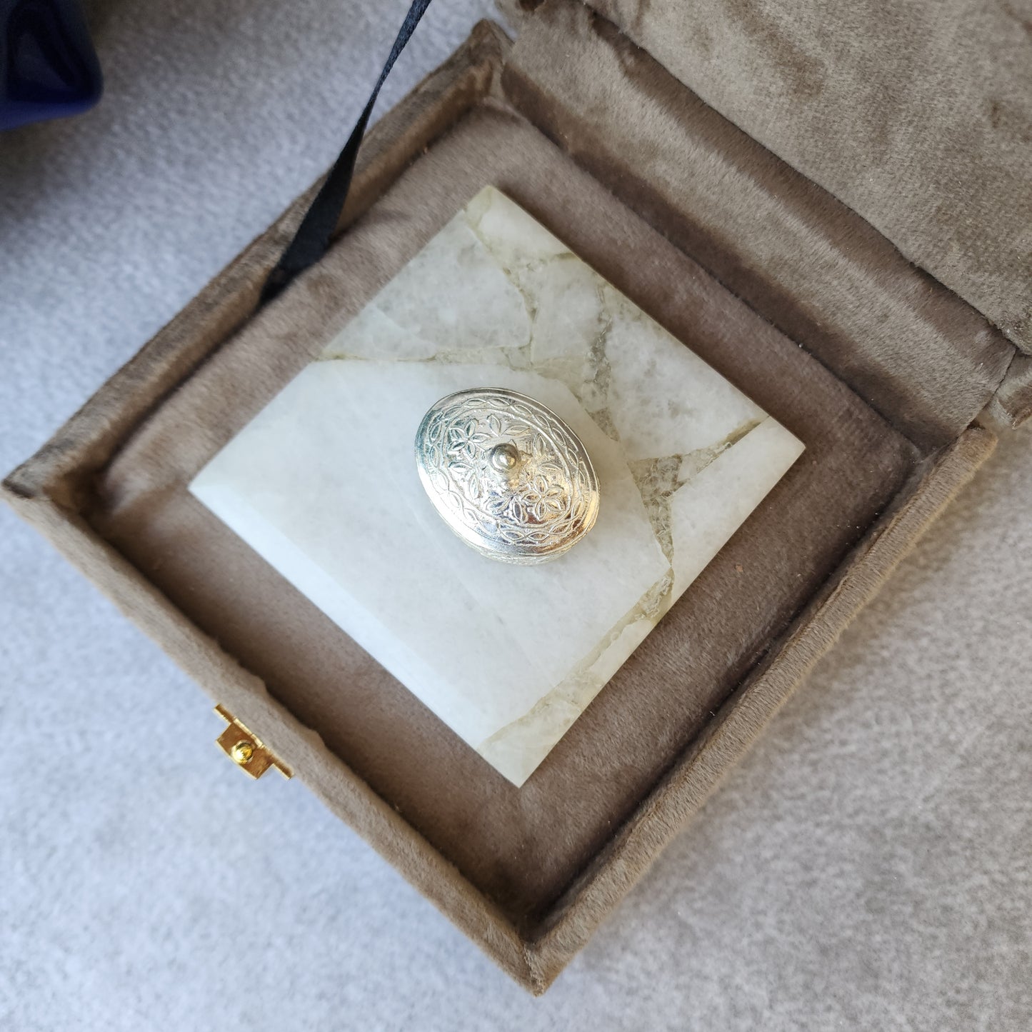 Quartz Silver Pearl Gift Set