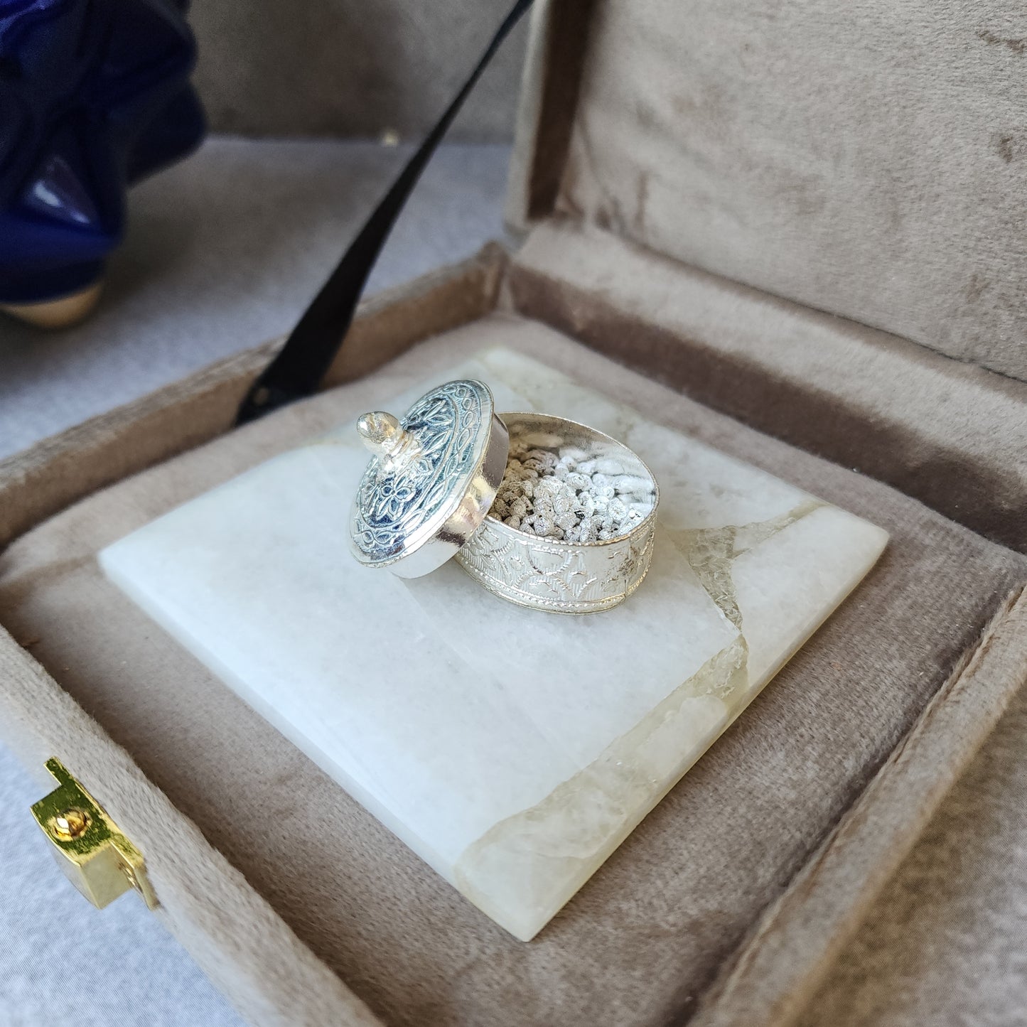 Quartz Silver Pearl Gift Set