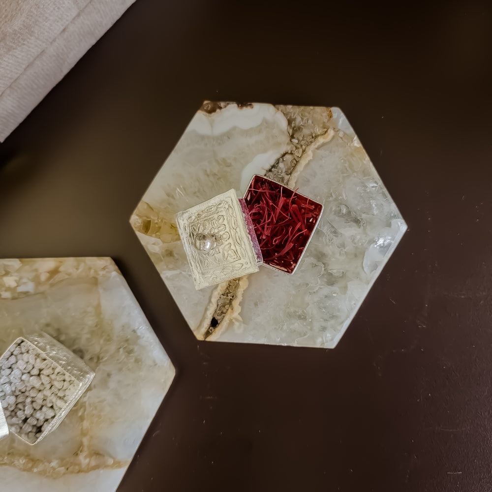 Natural Agate Kesar Elaichi Luxe Set ( Hexagon )