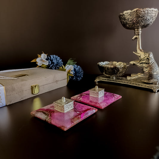 Pink Agate Kesar Elaichi Luxe Set
