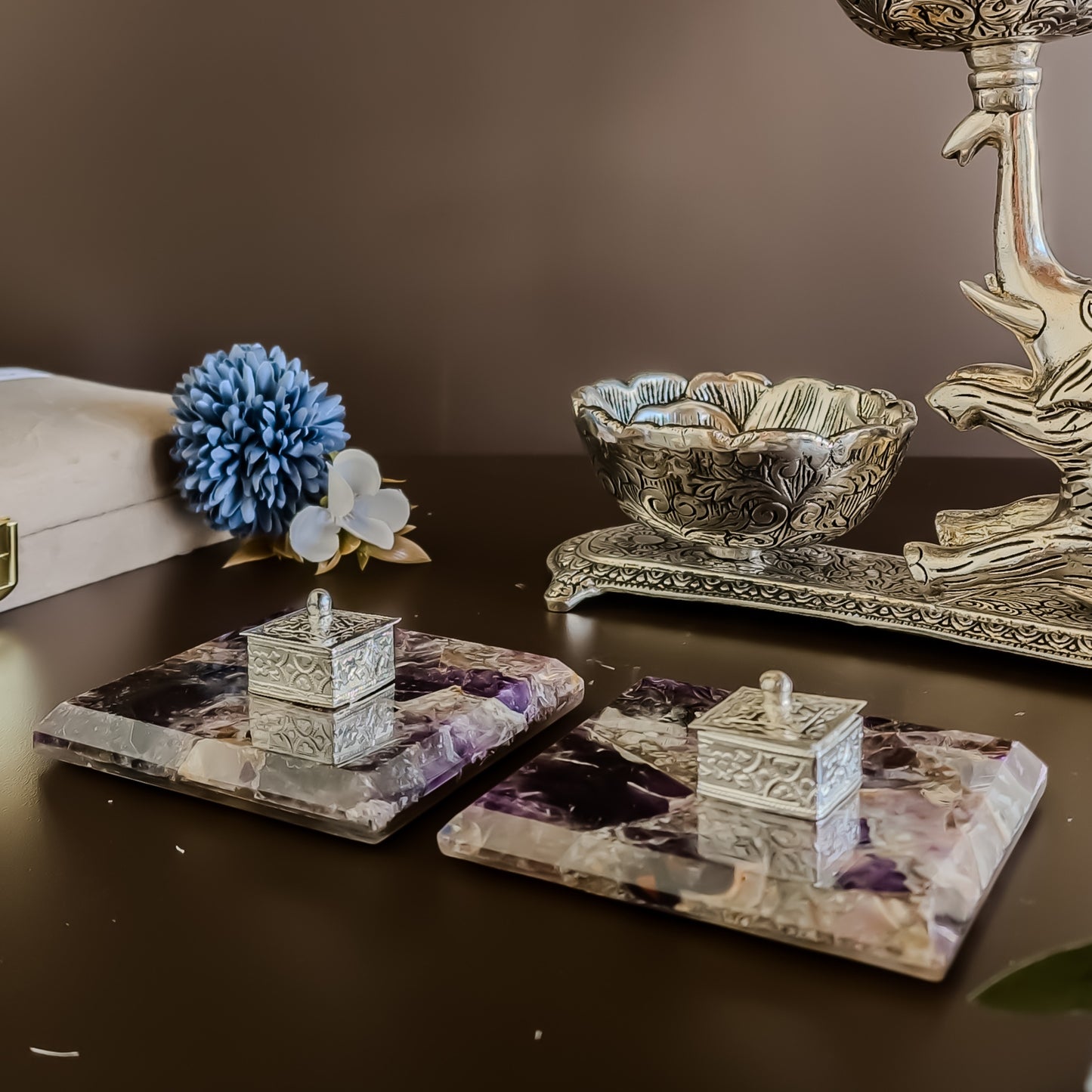 Amethyst Kesar Elaichi Luxe Set