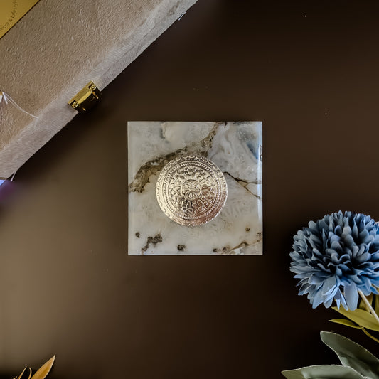Natural agate square gemstone coaster with silver dibbi
