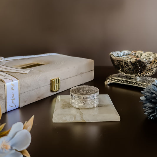 White quartz square gemstone coaster with silver dibbi