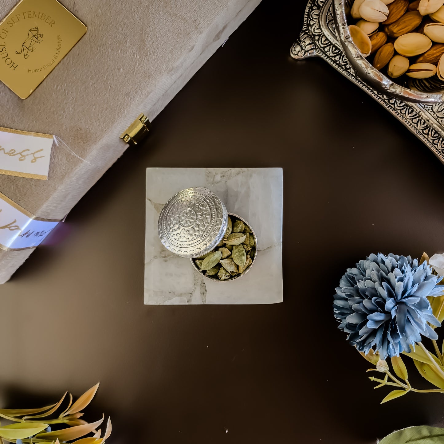 White quartz square gemstone coaster with silver dibbi
