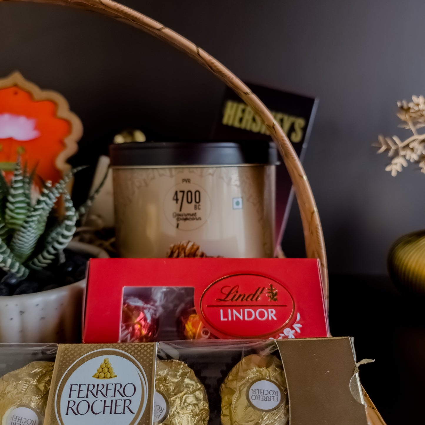 The Festive Opulence Basket