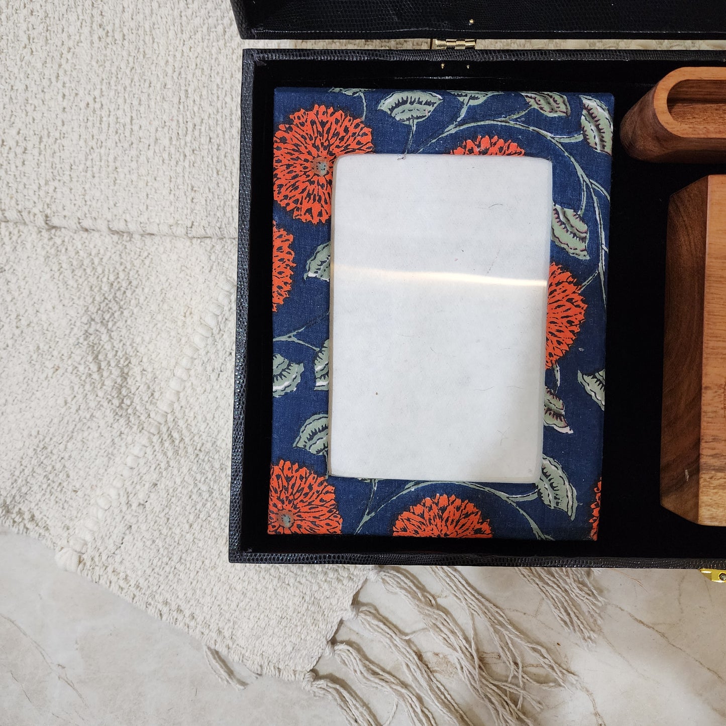 Exclusive Luxury Corporate Gift Hamper India