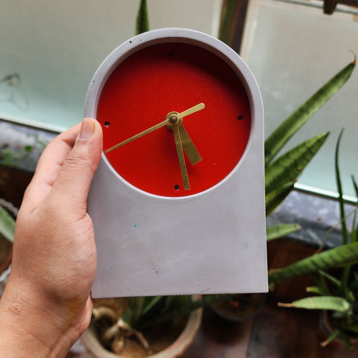 Minimalist Concrete Table Clock | Executive Office Desk Clock | Corporate Gift for Employees