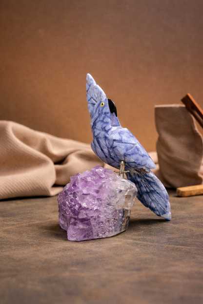 Minimal Gemstone Bird Accent for Modern Gifting