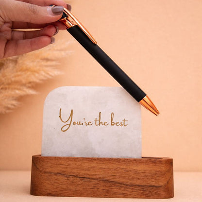 Quartz décor with pen stand