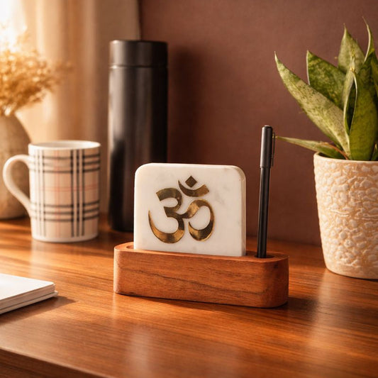 Marble décor with pen stand